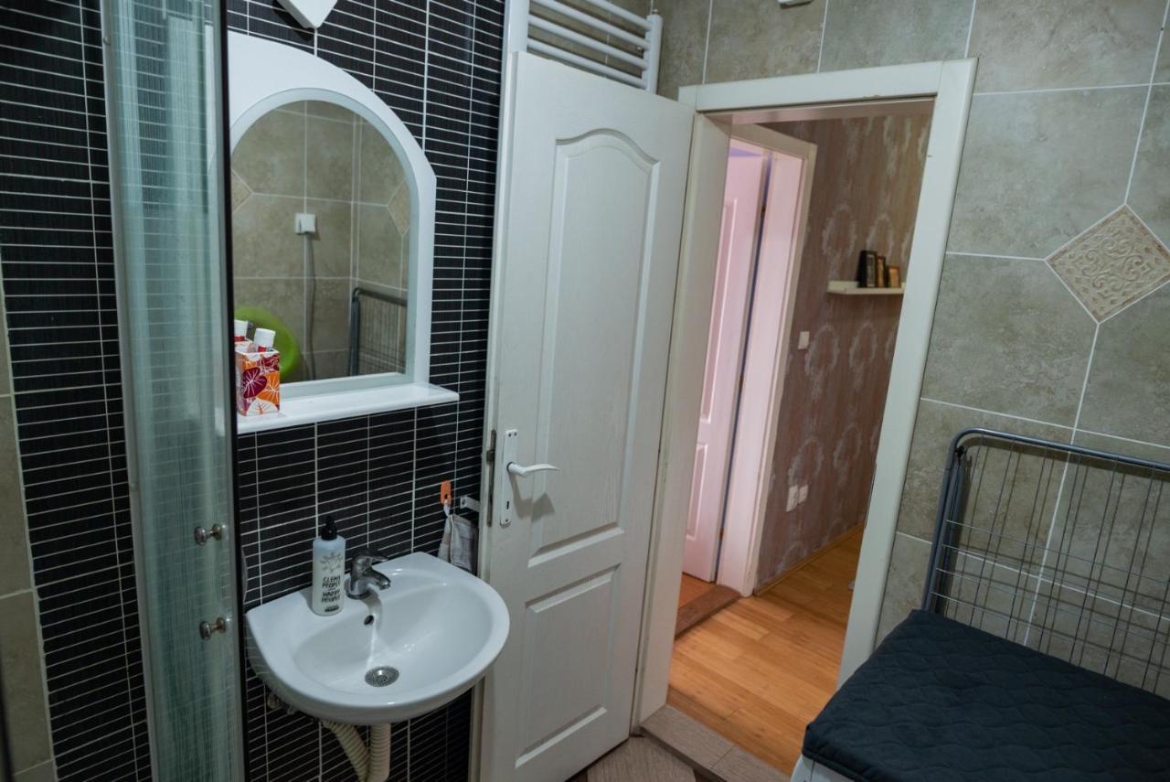 Apartment Dunja Novi Sad Buitenkant foto